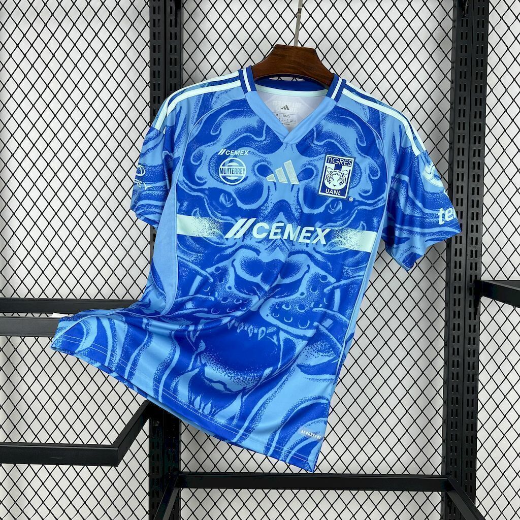 TIGRES II 25/26 MAN