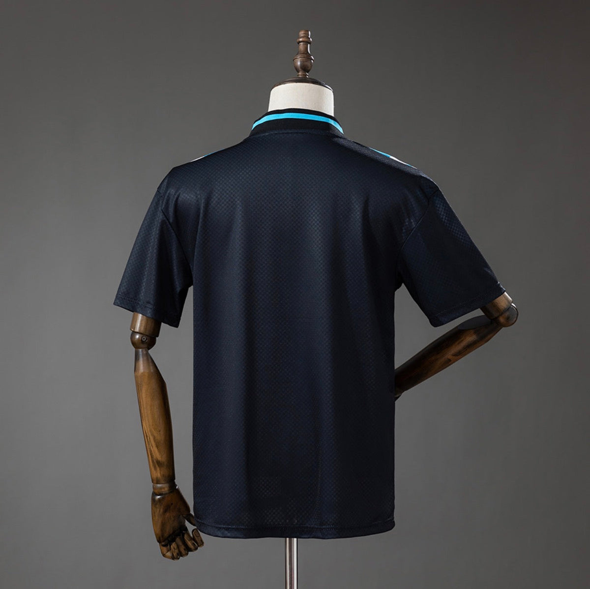 NEWCASTLE LIMITED EDITION 26/27 MAN