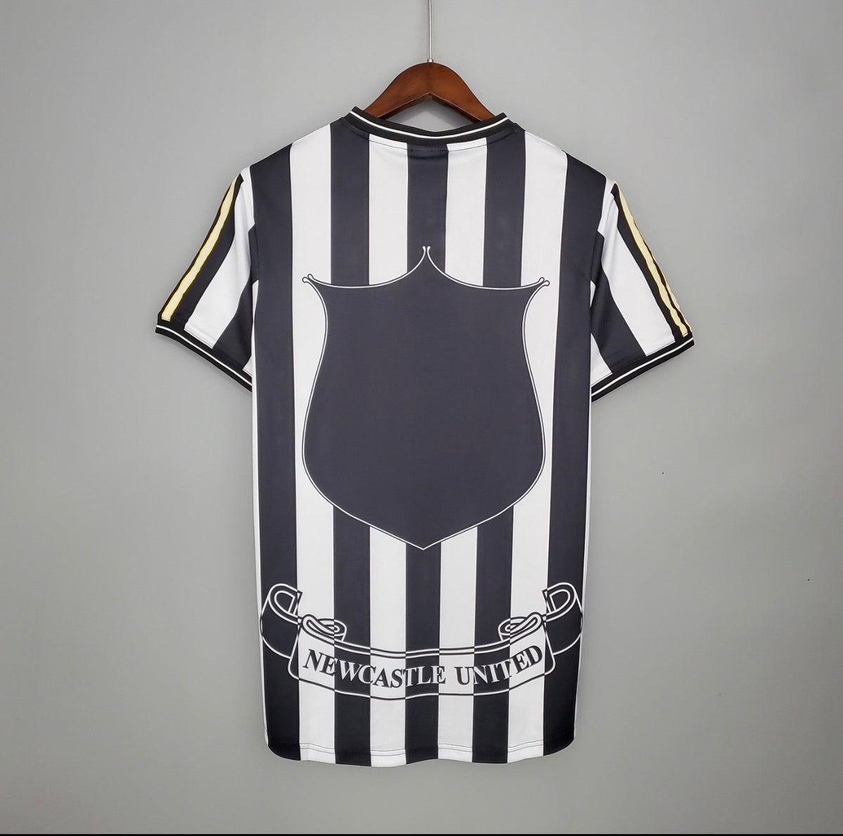 NEWCASTLE HOME 97/99 MAN (RETRO)