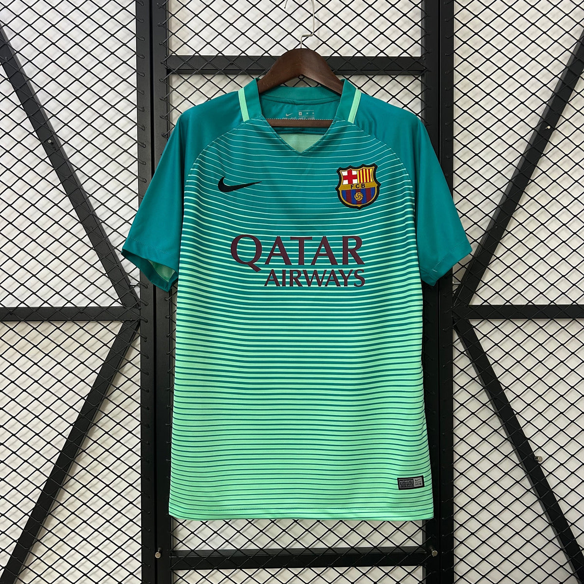 BARCELONA II 16/17 MAN (RETRO)