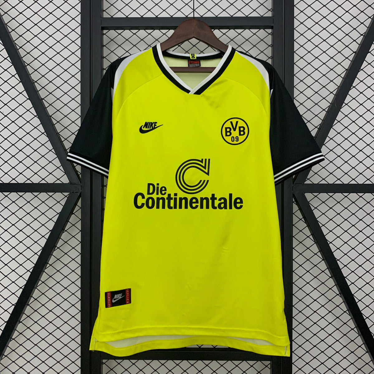BORUSSIA DORTMUND I 95/96 MAN (RETRO)