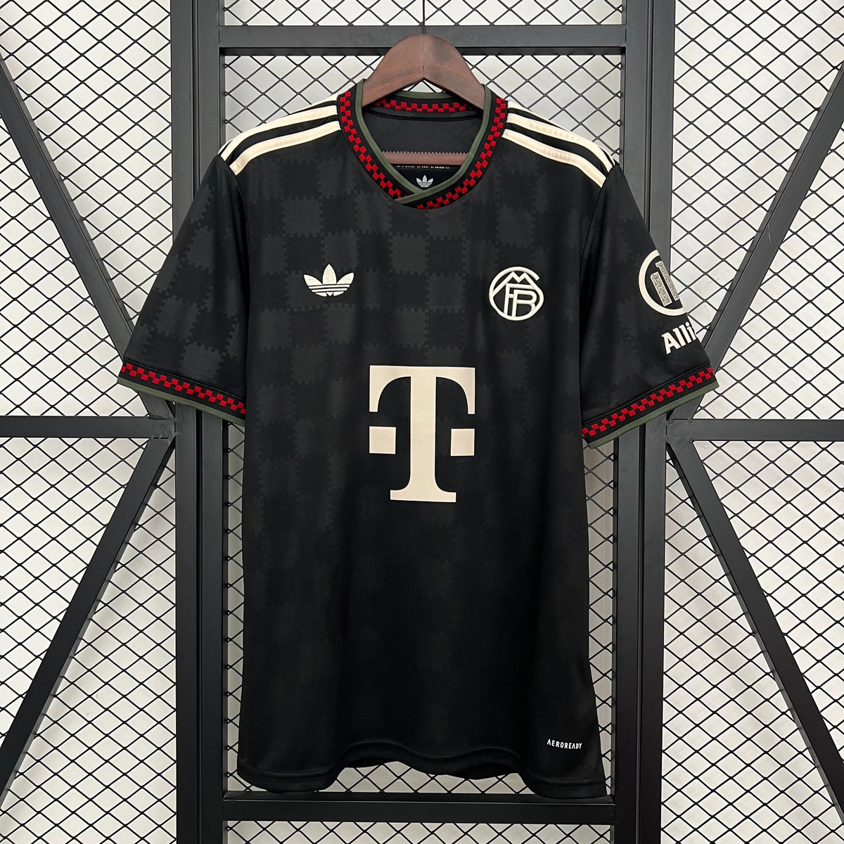 BAYERN MUNICH III 25/26 MAN