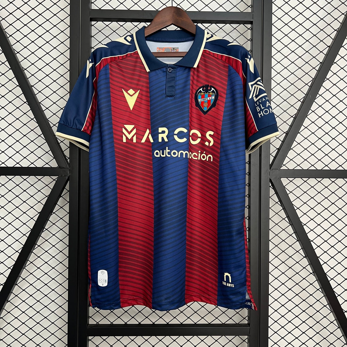 LEVANTE I 25/26 MAN