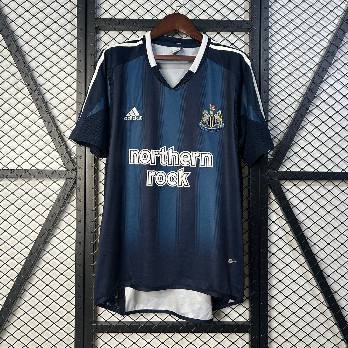 NEWCASTLE L 05/06 MAN (RETRO)
