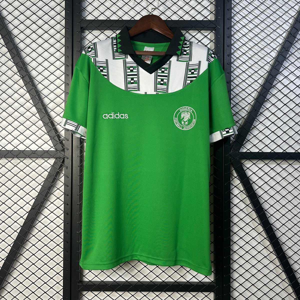 NIGERIA I 1994 MAN (RETRO)