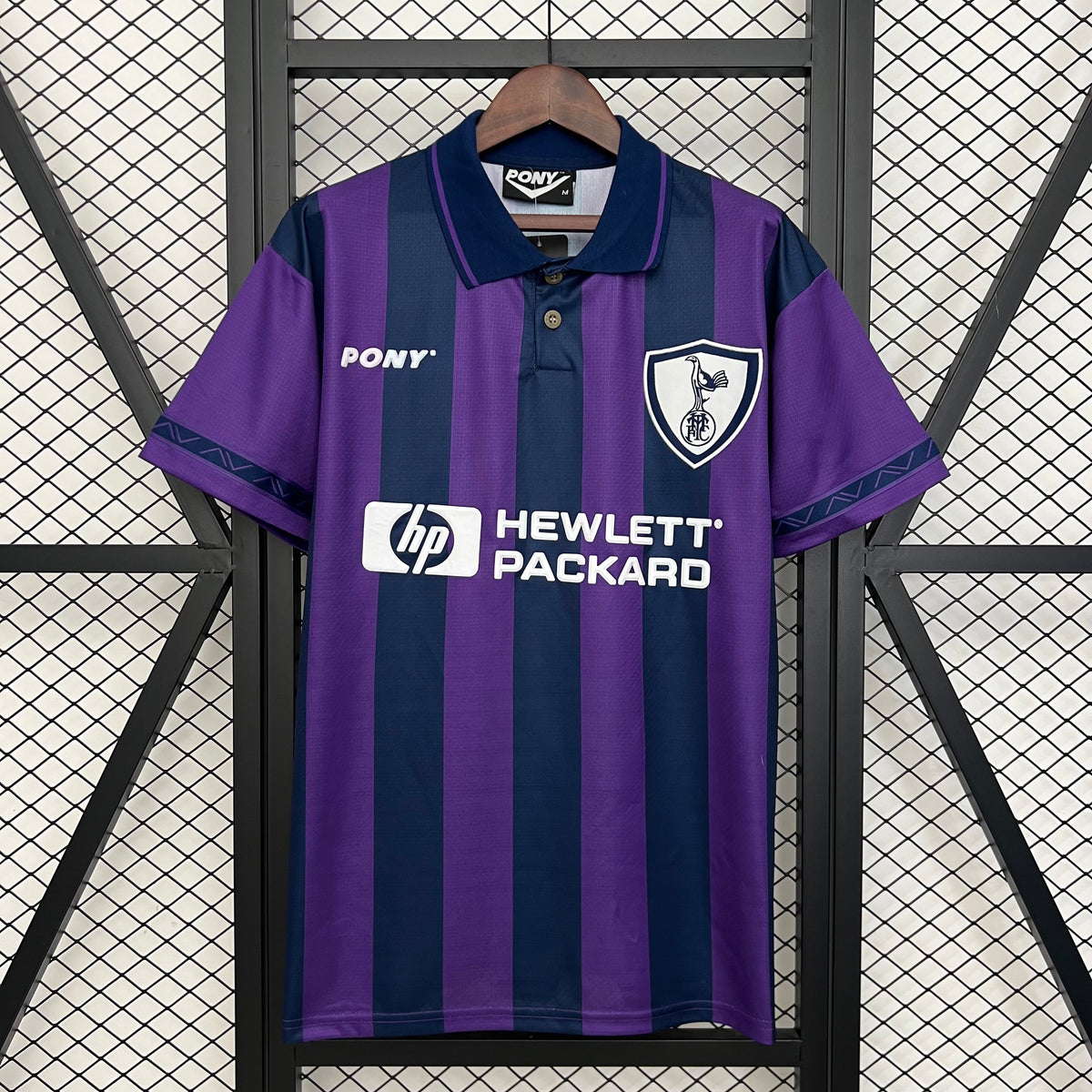 TOTTENHAM L 95/97 MAN (RETRO)