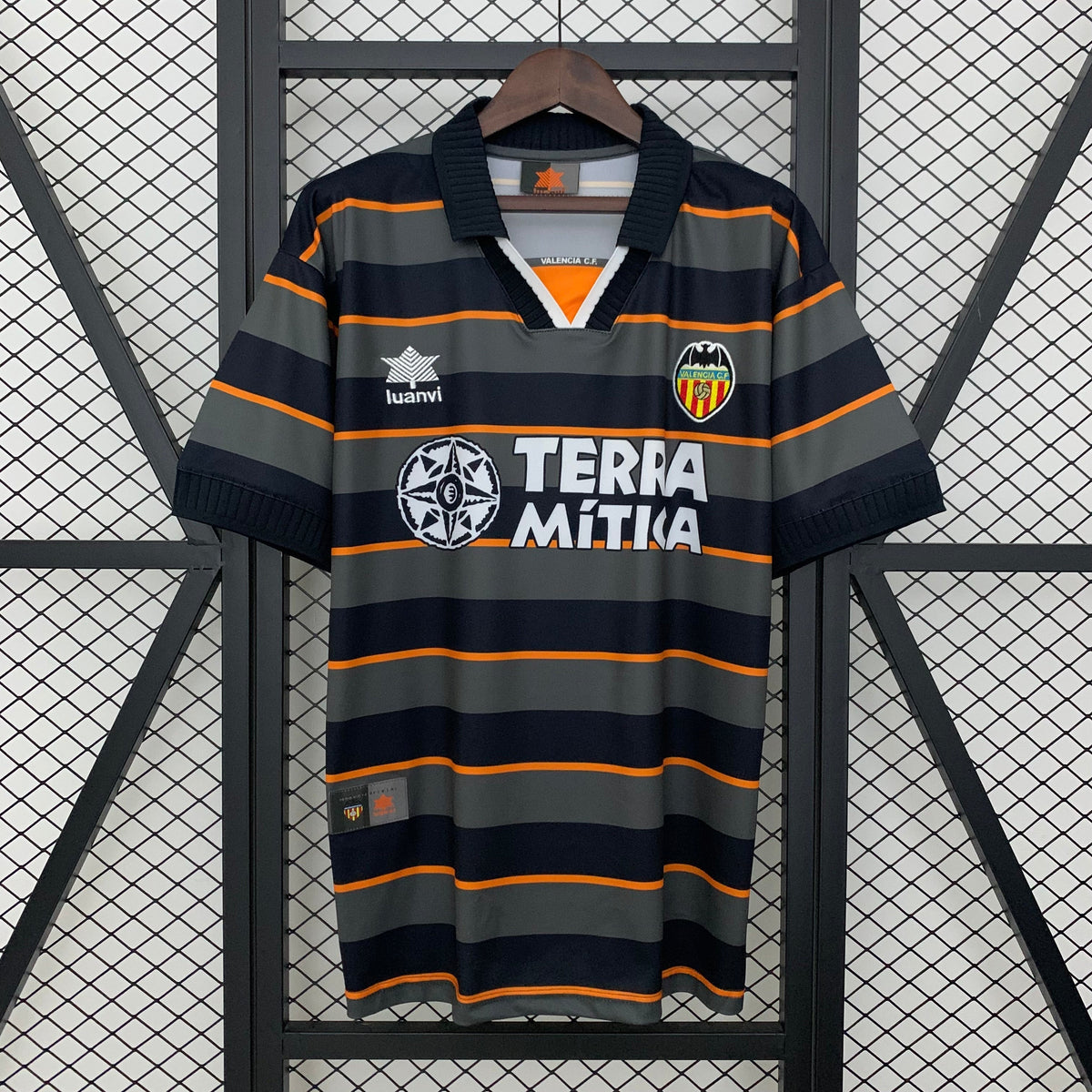 VALENCIA III 99/00 MAN (RETRO)